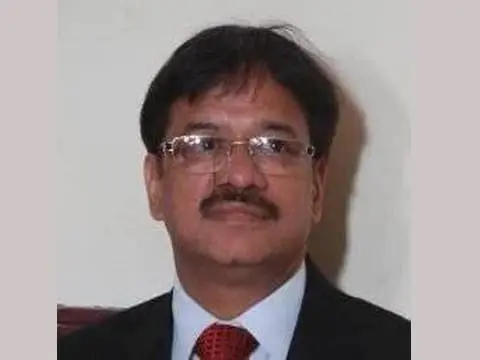 Dr. Devasheesh Sharma Gwalior (Dentist)