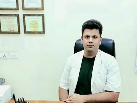 Dr. Gaurav Dhir Gwalior (Dentist)