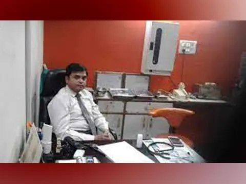 Dr. Sanket Shrivastava Gwalior (Dentist)