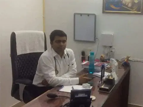 Dr. deepankar lahariya gwalior (physician)