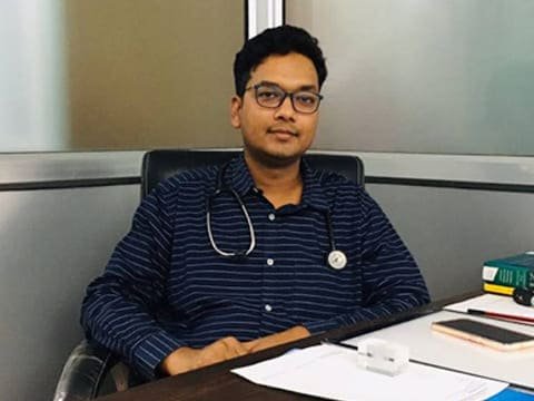 Dr. Pawan Kumar Maurya lucknow (neurologist)