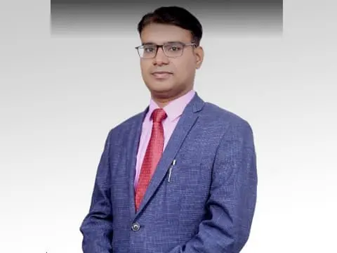 Dr. Amit Yadav lucknow (opthalmologist)