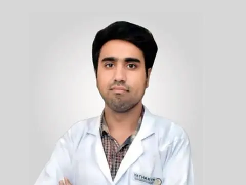 Dr. Mohd Umair Jhansi (Nephrologist)